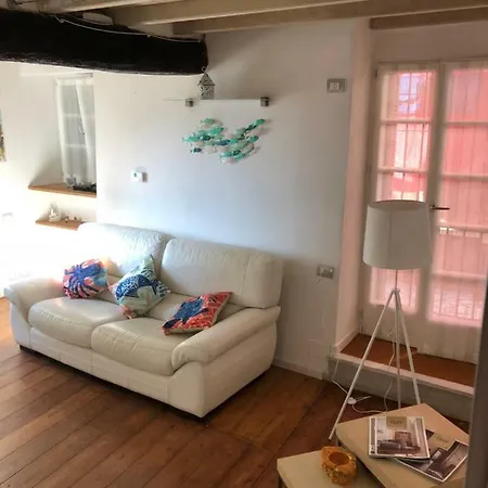Holiday home Da Cleo ...nell'incanto Del Borgo Con Vista Mare *