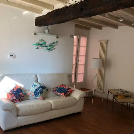 Da Cleo ...nell'incanto Del Borgo Con Vista Mare Vezzano Ligure